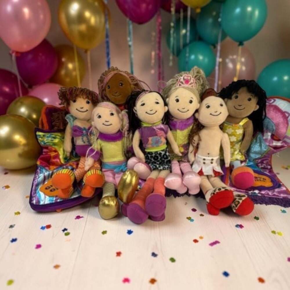 Y2K Vintage Groovy Girls Manhattan Toy Plush Soft Dolls Lot of 7 with 3 Sleeping